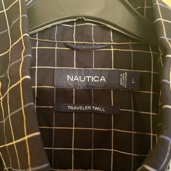 Nautica - Picture 2 of 7